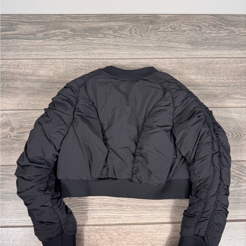 Cropped puffer jacket - Picture 3 of 4